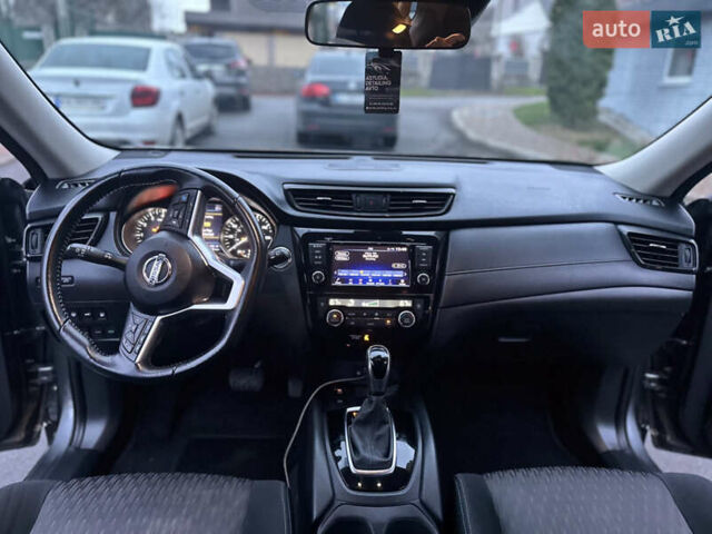 Серый Ниссан Rogue, объемом двигателя 2.49 л и пробегом 74 тыс. км за 16999 $, фото 7 на Automoto.ua