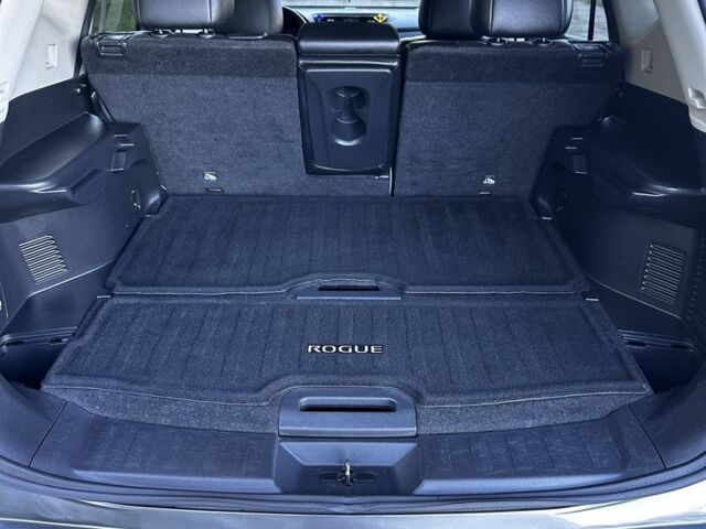 Сірий Ніссан Rogue, об'ємом двигуна 2.5 л та пробігом 112 тис. км за 17182 $, фото 8 на Automoto.ua