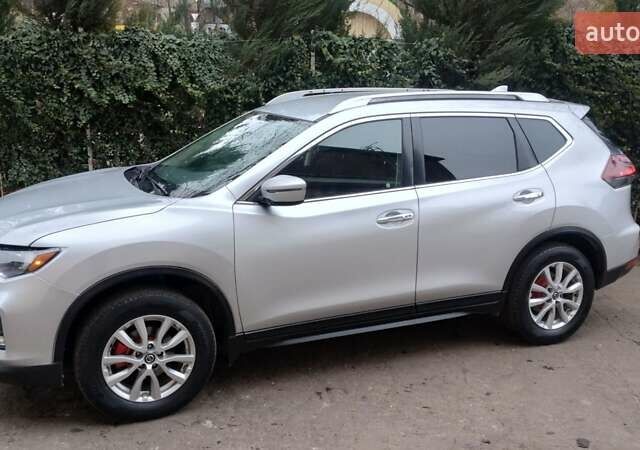 Серый Ниссан Rogue, объемом двигателя 2.49 л и пробегом 68 тыс. км за 16900 $, фото 5 на Automoto.ua