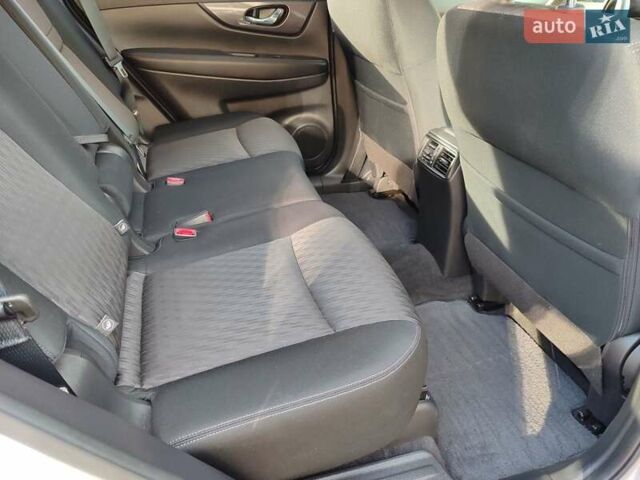 Сірий Ніссан Rogue, об'ємом двигуна 2.49 л та пробігом 15 тис. км за 18300 $, фото 20 на Automoto.ua