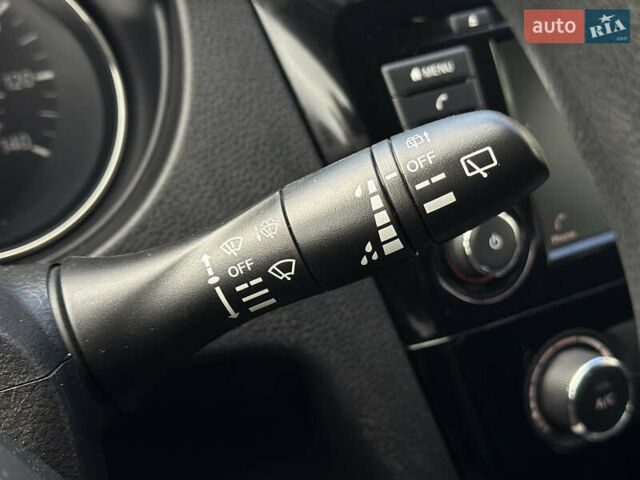 Ниссан Rogue 2019 в Львове на Automoto.ua Серый Ниссан Rogue, объемом двигателя 2 л и пробегом 75 тыс. км за 15200 $, фото 44 на Automoto.ua