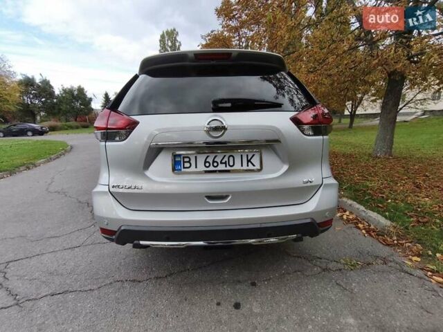 Серый Ниссан Rogue, объемом двигателя 2.49 л и пробегом 159 тыс. км за 15500 $, фото 4 на Automoto.ua