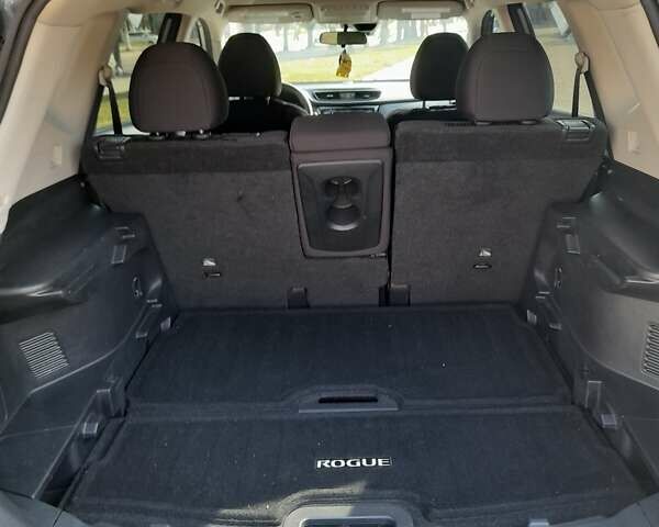 Сірий Ніссан Rogue, об'ємом двигуна 2.5 л та пробігом 99 тис. км за 18500 $, фото 5 на Automoto.ua