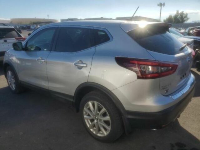 Сірий Ніссан Rogue, об'ємом двигуна 2 л та пробігом 105 тис. км за 15500 $, фото 1 на Automoto.ua