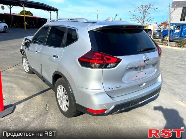 Сірий Ніссан Rogue, об'ємом двигуна 2.5 л та пробігом 75 тис. км за 15999 $, фото 6 на Automoto.ua