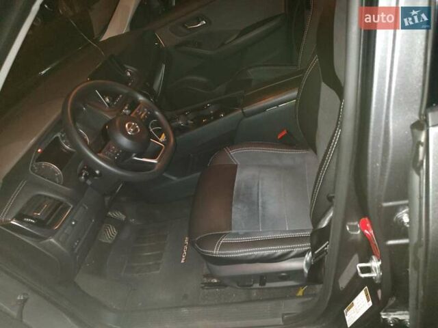 Серый Ниссан Rogue, объемом двигателя 2.49 л и пробегом 104 тыс. км за 21900 $, фото 6 на Automoto.ua