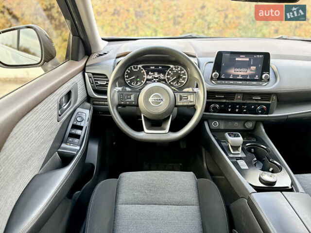 Серый Ниссан Rogue, объемом двигателя 2.49 л и пробегом 109 тыс. км за 20999 $, фото 17 на Automoto.ua