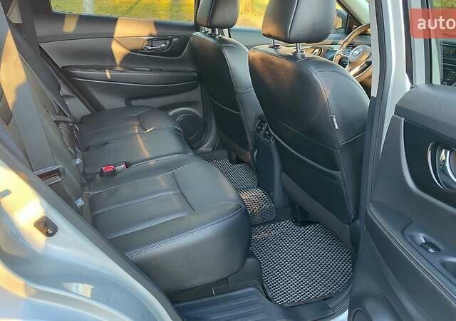 Сірий Ніссан Rogue, об'ємом двигуна 2.5 л та пробігом 22 тис. км за 17999 $, фото 35 на Automoto.ua