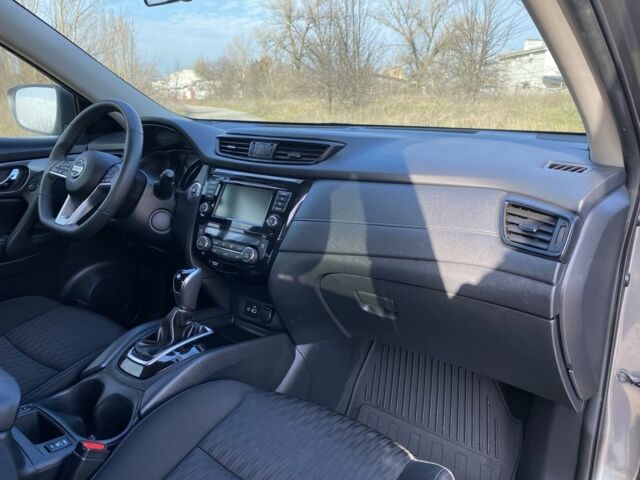 Серый Ниссан Rogue, объемом двигателя 2.5 л и пробегом 72 тыс. км за 15999 $, фото 22 на Automoto.ua