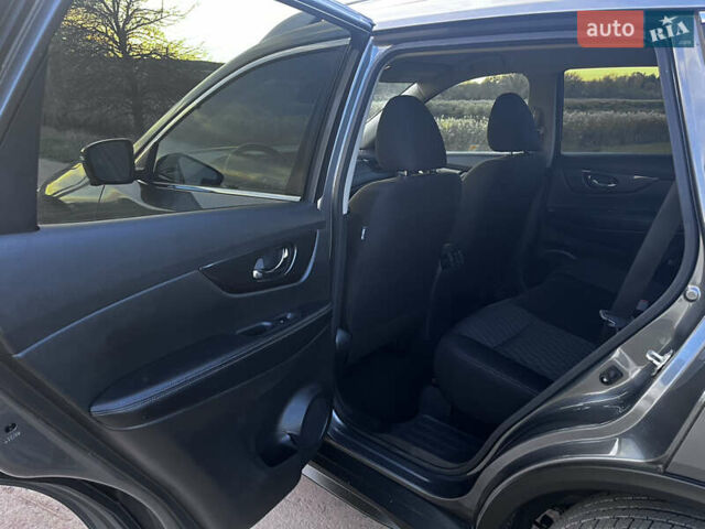 Сірий Ніссан Rogue, об'ємом двигуна 2.49 л та пробігом 91 тис. км за 17700 $, фото 20 на Automoto.ua