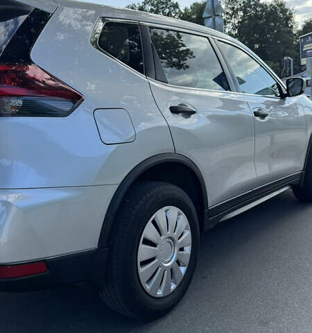 Сірий Ніссан Rogue, об'ємом двигуна 2.49 л та пробігом 122 тис. км за 15300 $, фото 10 на Automoto.ua