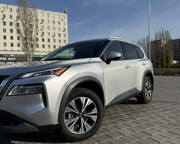 Серый Ниссан Rogue, объемом двигателя 2.5 л и пробегом 31 тыс. км за 22500 $, фото 1 на Automoto.ua