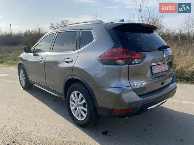 Серый Ниссан Rogue, объемом двигателя 2.5 л и пробегом 72 тыс. км за 15999 $, фото 4 на Automoto.ua