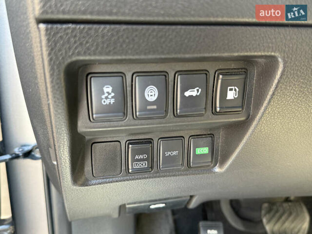 Сірий Ніссан Rogue, об'ємом двигуна 2.49 л та пробігом 220 тис. км за 14900 $, фото 19 на Automoto.ua