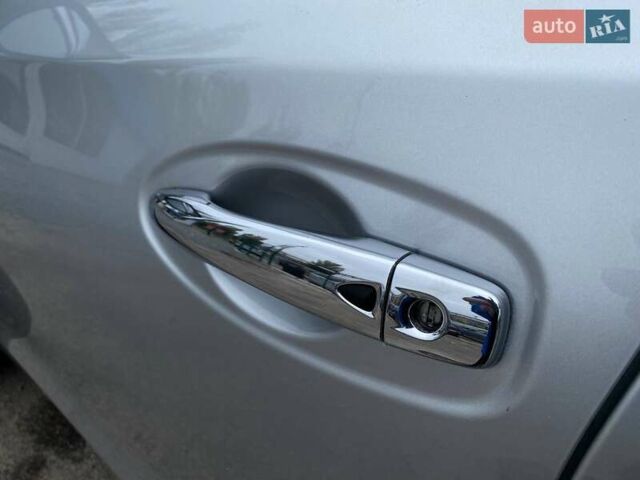 Сірий Ніссан Rogue, об'ємом двигуна 2.5 л та пробігом 110 тис. км за 17500 $, фото 10 на Automoto.ua