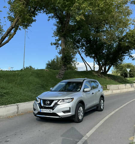 Сірий Ніссан Rogue, об'ємом двигуна 2.49 л та пробігом 122 тис. км за 15300 $, фото 12 на Automoto.ua