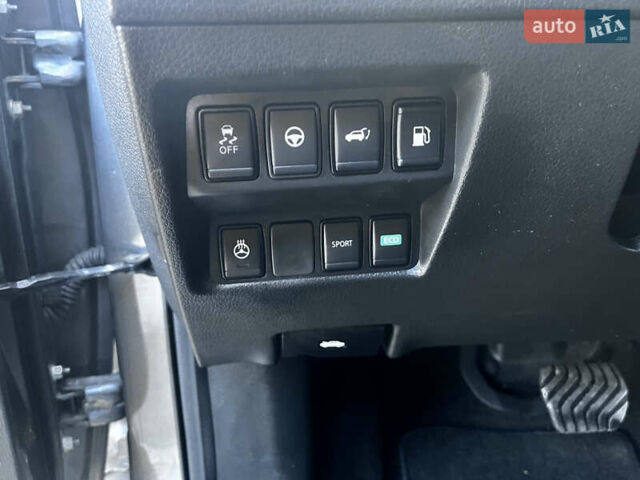 Сірий Ніссан Rogue, об'ємом двигуна 2.49 л та пробігом 91 тис. км за 17700 $, фото 17 на Automoto.ua