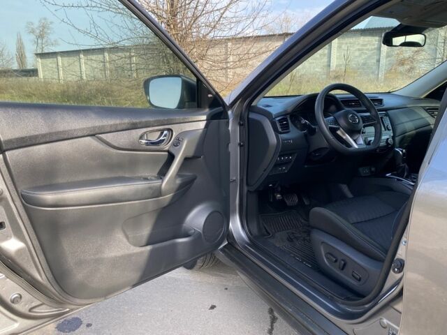 Серый Ниссан Rogue, объемом двигателя 2.5 л и пробегом 72 тыс. км за 15999 $, фото 13 на Automoto.ua