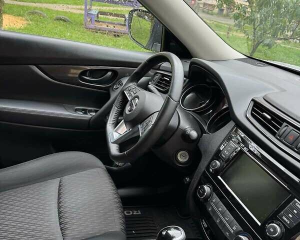 Серый Ниссан Rogue, объемом двигателя 2.49 л и пробегом 30 тыс. км за 13600 $, фото 7 на Automoto.ua