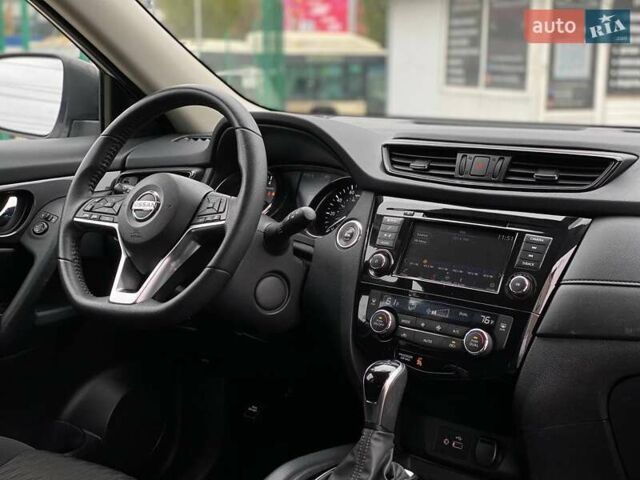 Сірий Ніссан Rogue, об'ємом двигуна 2.5 л та пробігом 110 тис. км за 17500 $, фото 16 на Automoto.ua