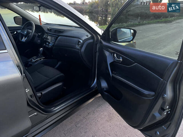 Сірий Ніссан Rogue, об'ємом двигуна 2.49 л та пробігом 91 тис. км за 17700 $, фото 27 на Automoto.ua