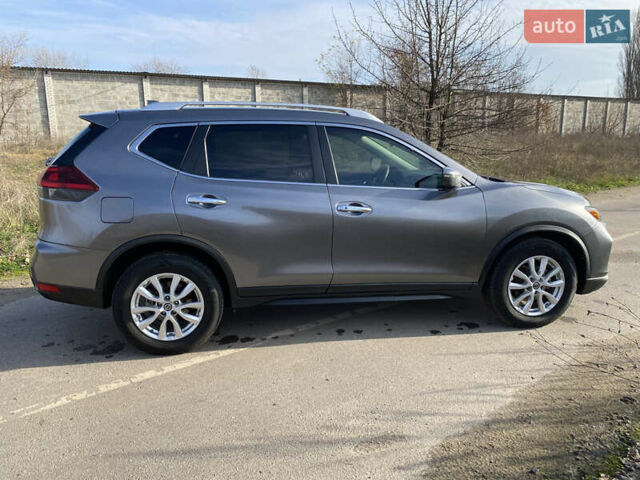Серый Ниссан Rogue, объемом двигателя 2.5 л и пробегом 72 тыс. км за 15999 $, фото 8 на Automoto.ua