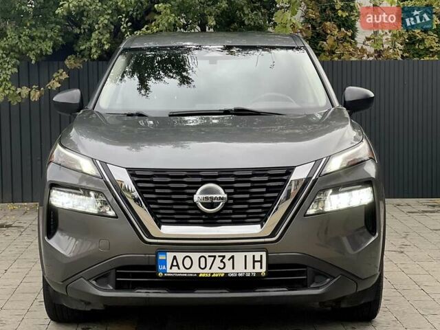 Сірий Ніссан Rogue, об'ємом двигуна 2.49 л та пробігом 83 тис. км за 21000 $, фото 4 на Automoto.ua