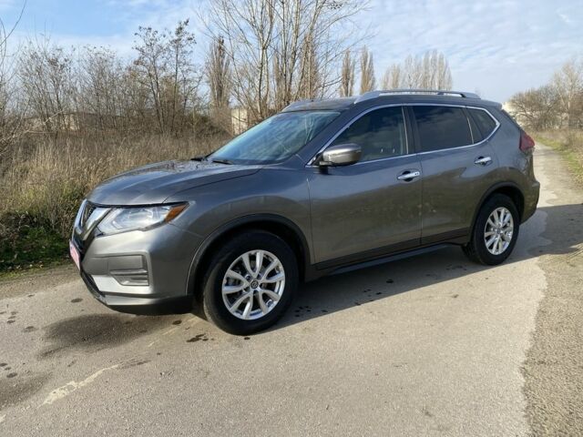 Серый Ниссан Rogue, объемом двигателя 2.5 л и пробегом 72 тыс. км за 15999 $, фото 1 на Automoto.ua