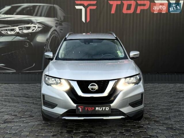 Серый Ниссан Rogue, объемом двигателя 2.49 л и пробегом 180 тыс. км за 11300 $, фото 11 на Automoto.ua