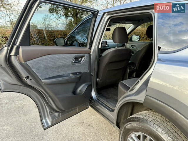 Серый Ниссан Rogue, объемом двигателя 2.49 л и пробегом 109 тыс. км за 20999 $, фото 13 на Automoto.ua