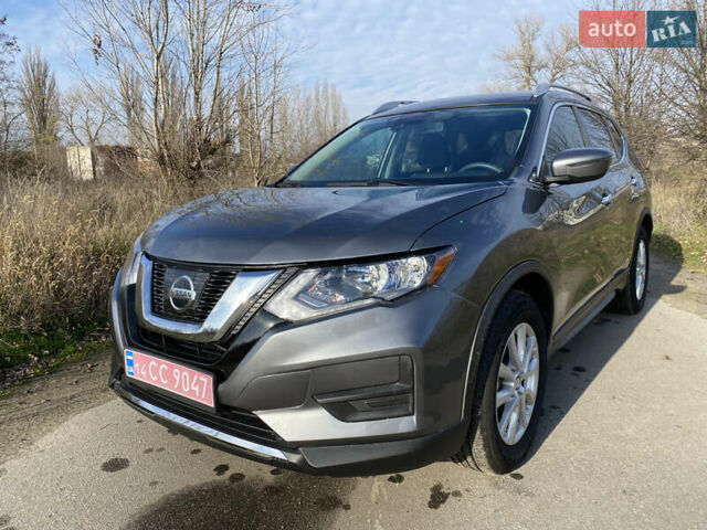 Серый Ниссан Rogue, объемом двигателя 2.5 л и пробегом 72 тыс. км за 15999 $, фото 10 на Automoto.ua
