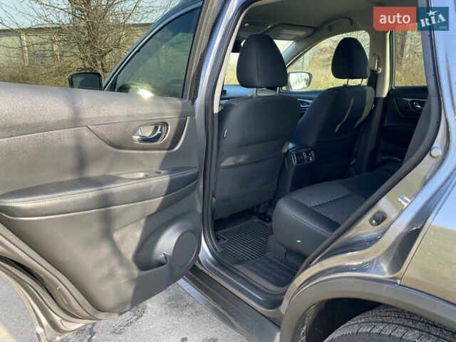 Серый Ниссан Rogue, объемом двигателя 2.5 л и пробегом 72 тыс. км за 15999 $, фото 18 на Automoto.ua