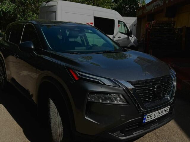 Сірий Ніссан Rogue, об'ємом двигуна 2.5 л та пробігом 95 тис. км за 20000 $, фото 1 на Automoto.ua