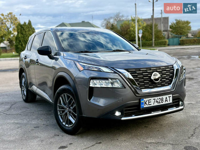 Серый Ниссан Rogue, объемом двигателя 2.49 л и пробегом 109 тыс. км за 20999 $, фото 4 на Automoto.ua