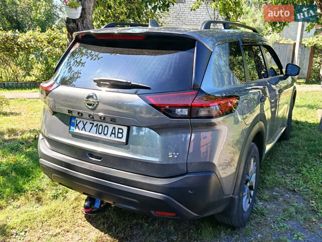 Сірий Ніссан Rogue, об'ємом двигуна 2.49 л та пробігом 77 тис. км за 23700 $, фото 1 на Automoto.ua