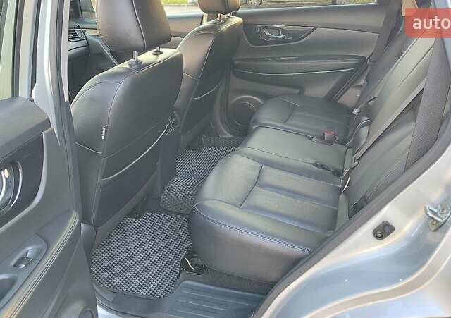 Сірий Ніссан Rogue, об'ємом двигуна 2.5 л та пробігом 22 тис. км за 17999 $, фото 13 на Automoto.ua