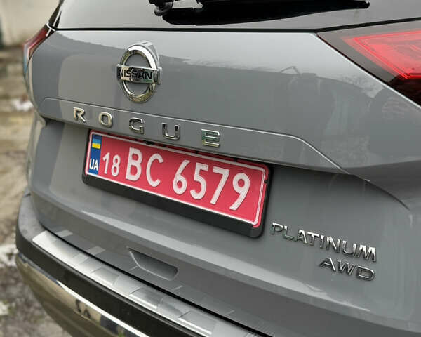 Серый Ниссан Rogue, объемом двигателя 2.49 л и пробегом 84 тыс. км за 27200 $, фото 13 на Automoto.ua