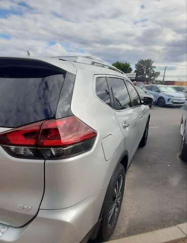 Сірий Ніссан Rogue, об'ємом двигуна 2.49 л та пробігом 94 тис. км за 18600 $, фото 11 на Automoto.ua