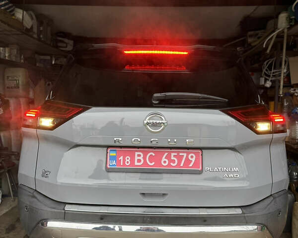 Серый Ниссан Rogue, объемом двигателя 2.49 л и пробегом 84 тыс. км за 27200 $, фото 11 на Automoto.ua