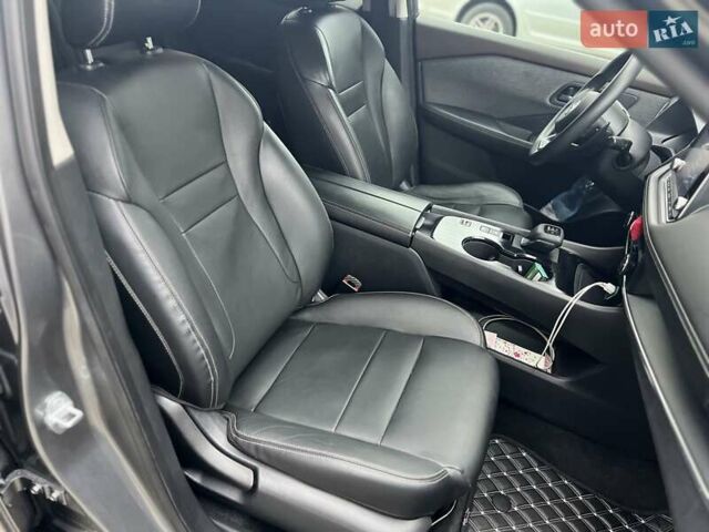 Сірий Ніссан Rogue, об'ємом двигуна 2.49 л та пробігом 83 тис. км за 21000 $, фото 31 на Automoto.ua