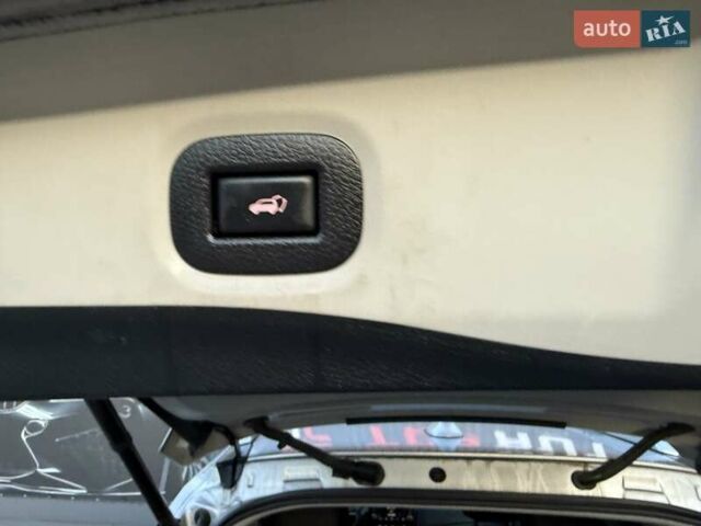 Серый Ниссан Rogue, объемом двигателя 2.49 л и пробегом 180 тыс. км за 11300 $, фото 18 на Automoto.ua