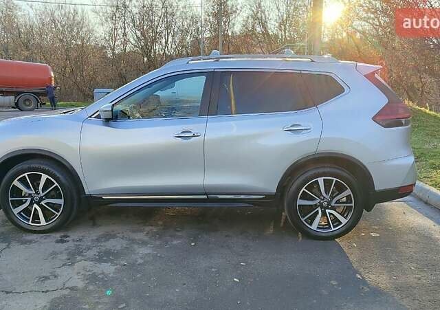 Сірий Ніссан Rogue, об'ємом двигуна 2.5 л та пробігом 22 тис. км за 17999 $, фото 7 на Automoto.ua