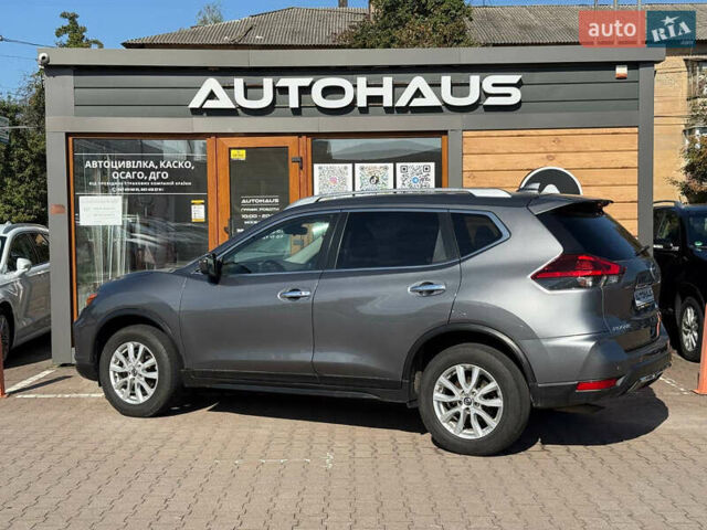Серый Ниссан Rogue, объемом двигателя 2.49 л и пробегом 220 тыс. км за 14900 $, фото 7 на Automoto.ua