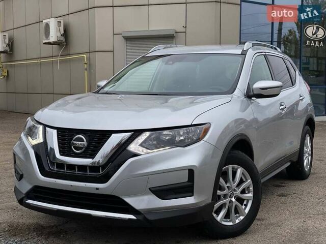 Сірий Ніссан Rogue, об'ємом двигуна 2.5 л та пробігом 110 тис. км за 17500 $, фото 1 на Automoto.ua