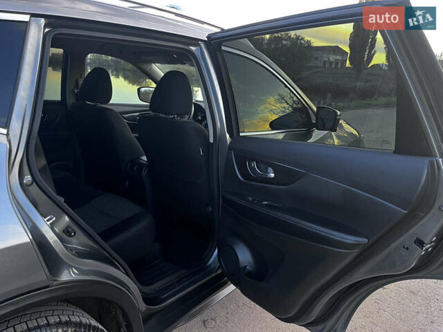 Сірий Ніссан Rogue, об'ємом двигуна 2.49 л та пробігом 91 тис. км за 17700 $, фото 26 на Automoto.ua