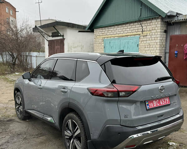 Серый Ниссан Rogue, объемом двигателя 2.49 л и пробегом 84 тыс. км за 27200 $, фото 1 на Automoto.ua
