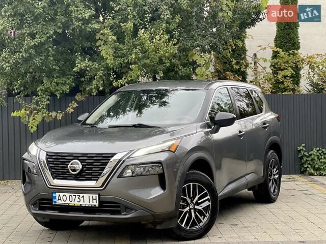 Сірий Ніссан Rogue, об'ємом двигуна 2.49 л та пробігом 83 тис. км за 21000 $, фото 2 на Automoto.ua
