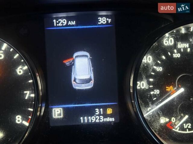 Серый Ниссан Rogue, объемом двигателя 2.49 л и пробегом 180 тыс. км за 11300 $, фото 26 на Automoto.ua