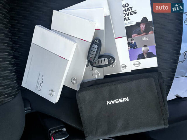 Сірий Ніссан Rogue, об'ємом двигуна 2.49 л та пробігом 91 тис. км за 17700 $, фото 32 на Automoto.ua