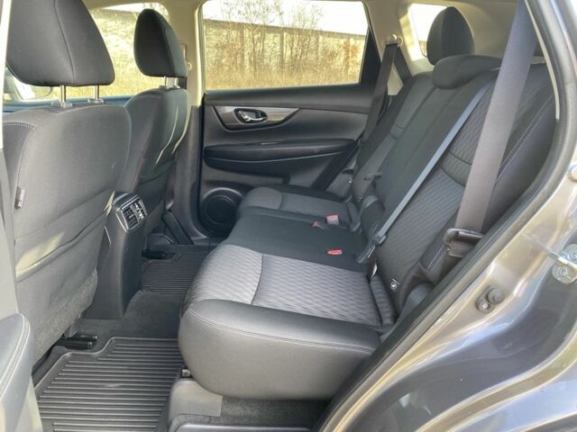 Серый Ниссан Rogue, объемом двигателя 2.5 л и пробегом 72 тыс. км за 15999 $, фото 17 на Automoto.ua